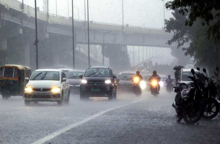 दिल्ली-NCR रहें सावधान! गरज-चमक और बारिश को लेकर IMD का येलो अलर्ट, जानें कब बिगड़ेगा मौसम
