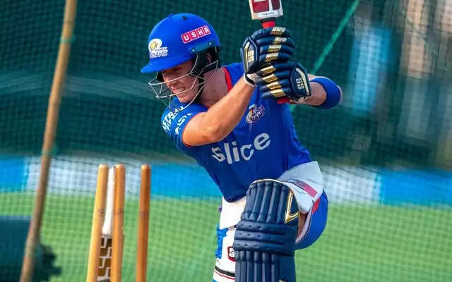 ipl 2022 mi vs kkr dewald brevis111111.JPG