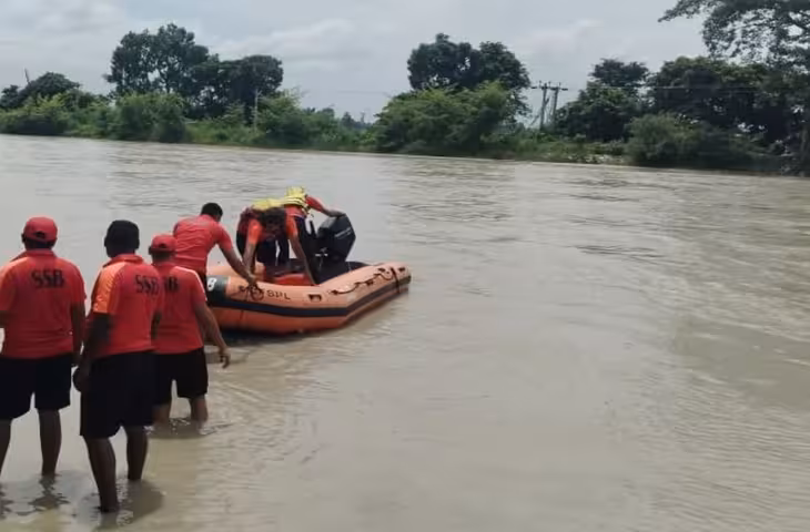 यूपी में बाढ़ से आफत, लखीमपुर के 12 और गांव पानी की चपेट में; 19 हजार की आबादी प्रभावित