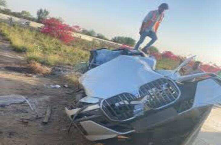 अलवर में दिल्ली-मुंबई एक्सप्रेसवे पर BMW कार पलटी, जयपुर के बिजनेसमैन वल्लभ माहेश्वरी की मौत