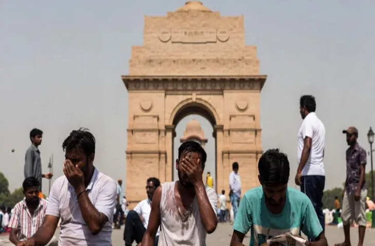 दिल्ली-NCR में फरवरी में ही गर्मी का प्रकोप!तापमान 33&deg;C तक पहुंचने के आसार, क्या होगी बारिश?​​​​​​​