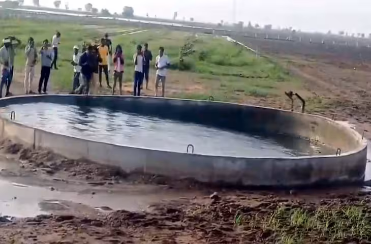 अजीबोगरीब नजारा कैमरे में कैद! गुजरात के कुएं में अचानक आया भूकम्प, हिलोरे मारने लगा पानी देखे वीडियो&nbsp;