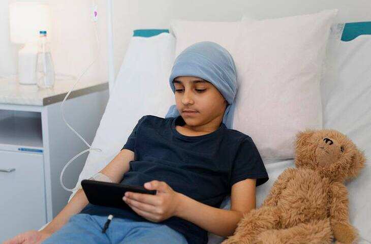 Childhood Cancer Alert: बच्चों में ये 3 लक्षण दिखें तो तुरंत डॉक्टर से कराएं जांच, वरना बढ़ सकता है खतरा