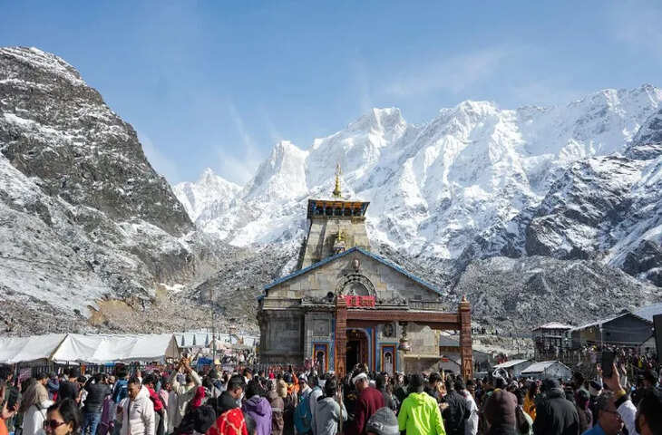 देशभर में मानसून का कहर: उत्तराखंड में चारधाम यात्रा 2 दिन के लिए स्थगित, वीडियो में जाने गुजरात में टाटा का प्लांट बंद, कई राज्यों में भारी बारिश का अलर्ट