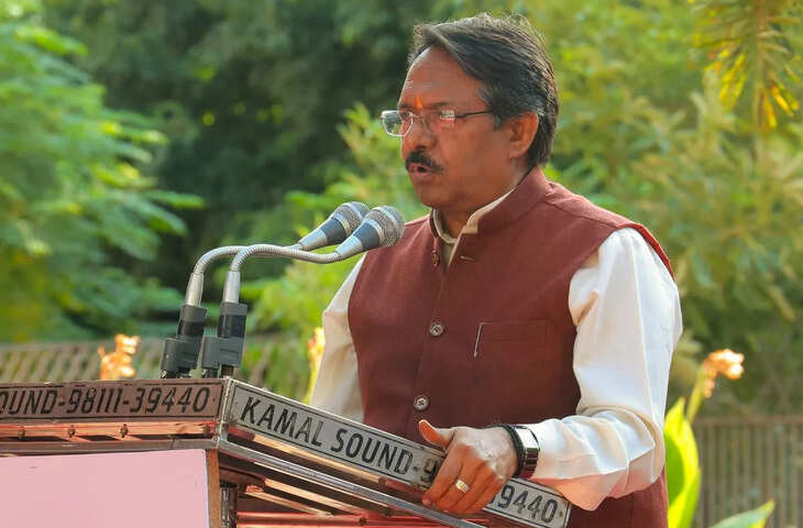 क्या तिरंगा फहराना अपराध है या नियम तोड़ना? राहुल गांधी के 'कायरता' वाले बयान पर दिल्ली बीजेपी अध्यक्ष ने दिए तीखे जवाब