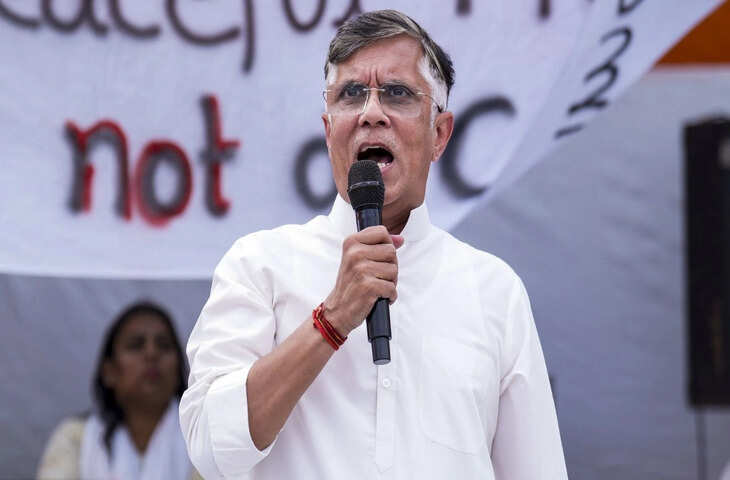 SC से पवन खेड़ा को बड़ी राहत: अग्रिम जमानत मंजूर, पुलिस बुलाने पर देना होगा थाने में हाजिरी