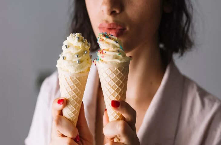 क्या आप भी रात में खाते हैं आइसक्रीम तो हो जाए सावधान,&nbsp;हार्मोनल बैलेंस भी हो सकता है खराब&nbsp;