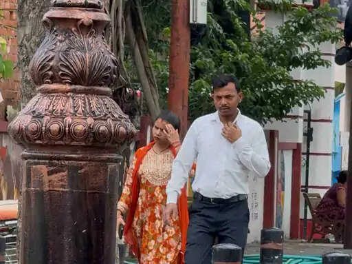 गोरखपुर में बदला मौसम का मिजाज, बादलों और धूप के बीच जारी लुकाछिपी; बारिश के आसार