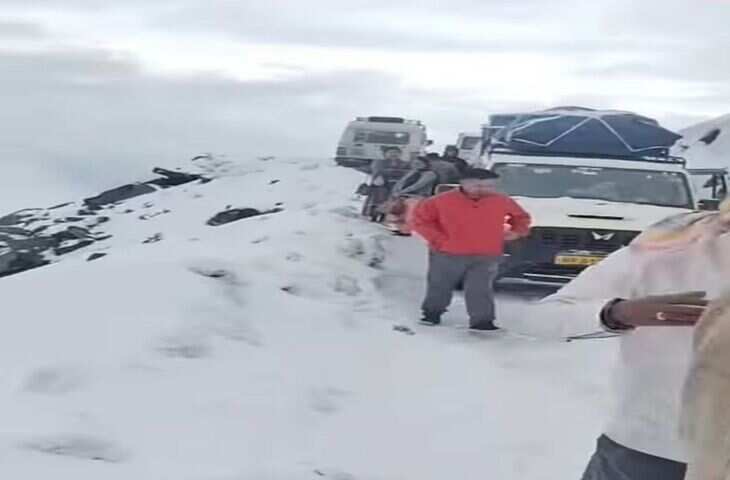 चंबा सच दर्रे में हिमस्खलन के बाद फंसे 33 पर्यटक और स्थानीय लोग, बचाव कार्य जारी