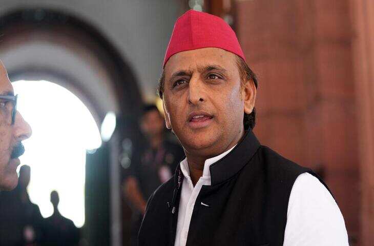 अखिलेश ने सीएम आदित्यनाथ सरकार पर चंबल के बीहड़ों में बड़े पैमाने पर खनन में लिप्त होने का आरोप लगाया