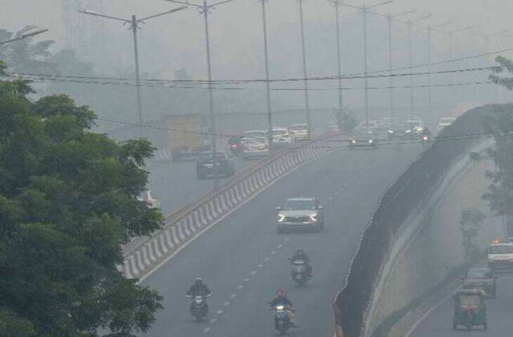 दिल्ली के बाद अब UP में भी सांस लेना हुआ मुश्किल, गाजियाबाद-मेरठ समेत 400 पार पहुंचा कई शहरों का AQI 