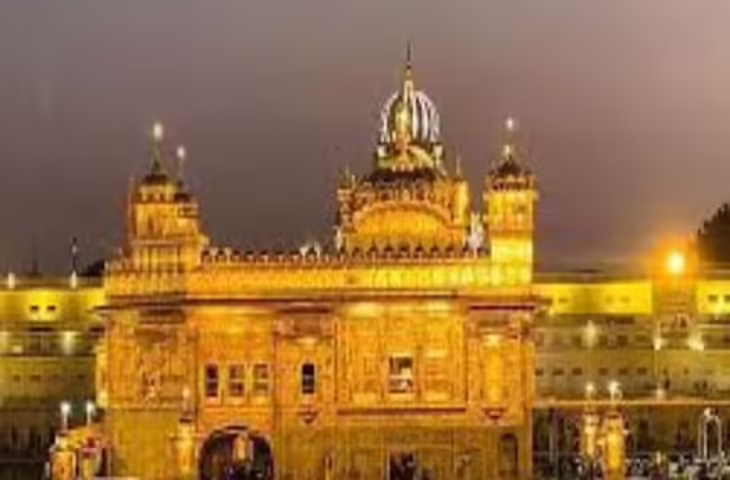 गोल्डन टेंपल के सरोवर में कुल्ला करने के मामले में विवाद जारी, फुटेज में देंखे निहंग सिख पहुंचे गाजियाबाद, पुलिस में शिकायत