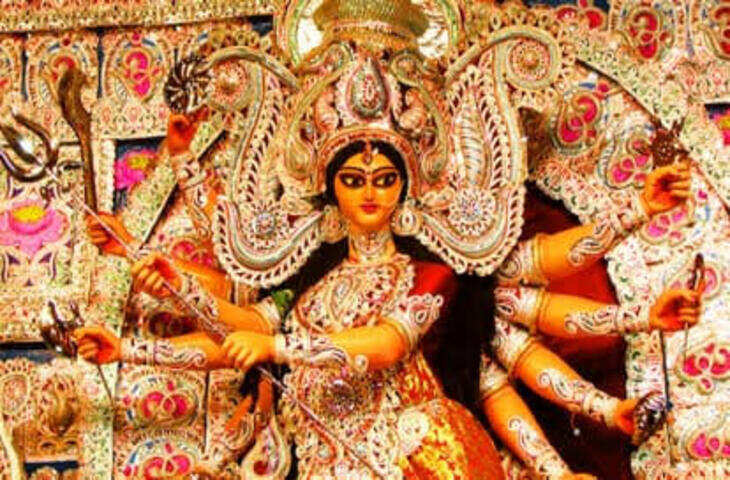 Durga Navratri Vrat Katha: श्री दुर्गा नवरात्रि व्रत कथा संग्रह, पढ़ें मां भगवती की पावन कथा और पूजा विधि