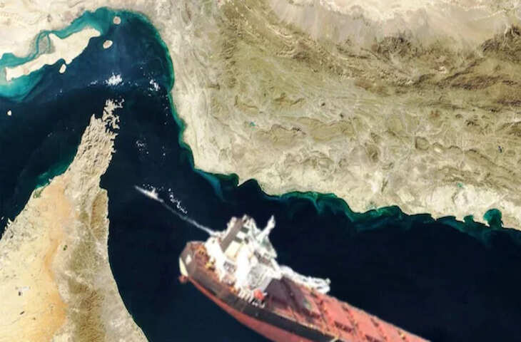 Hormuz Crisis: अमेरिकी नेवी के घातक अटैक से मचा हड़कंप, डूबते जहाज में फंसी 24 भारतियों की जान&nbsp;