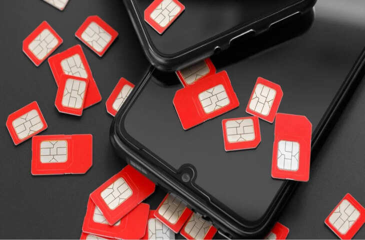 SIM Card Limit: आपके नाम पर कितनी SIM हैं? 9 का आंकड़ा पूरा होते ही नया कनेक्शन होगा बंद, जानें नियम