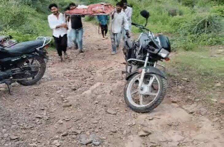 उदयपुर में लेपर्ड का आतंक: महिला समेत 4 लोगों पर हमला, वीडियो में देंखे ग्रामीणों ने 4 मिनट तक झपटने का किया दावा