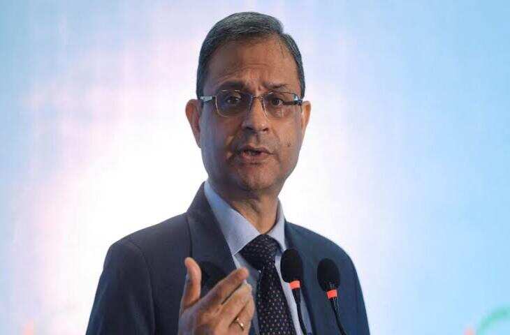 RBI Governor Warning: बैंकिंग सिस्टम मजबूत, फिर भी मंडरा रहा नए संकट का खतरा! आरबीआई गवर्नर ने किया आगाह​​​​​​​