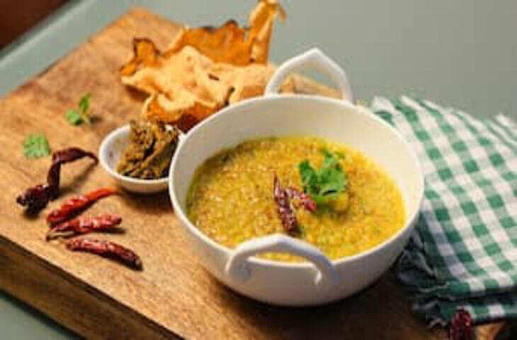 Dal Cooking Tips: कुकर में सीटी पर सीटी के बाद भी नहीं गलती दाल? अपनाएं ये आसान किचन ट्रिक्स