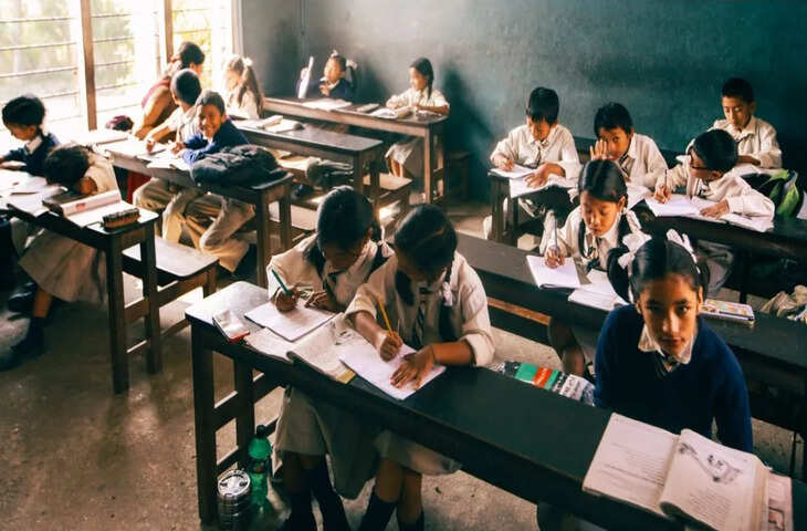 कोचिंग और ट्यूशन में क्या अंतर है? जानिए दोनों के बीच का असली फर्क