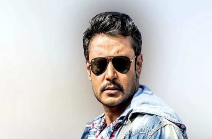 हत्या के आरोप में साउथ अभिनेता Darshan Thoogudeepa को पुलिस ने पहनाई हथकड़ी, जानिए कैसे शुरू हुआ पूरा विवाद 