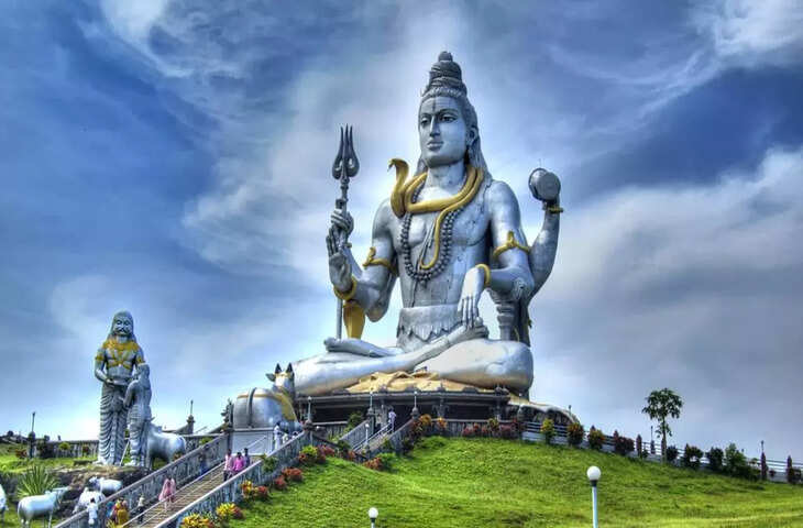 Sawan 2026: बारिश के मौसम में और भी खूबसूरत हो जाते हैं भारत के ये प्रसिद्ध शिव मंदिर, भक्तों को मिलता है दिव्य अनुभव​​​​​​​