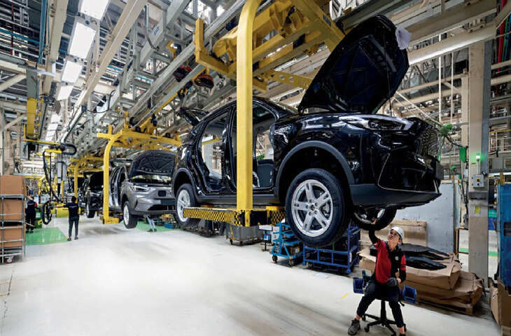 1 अप्रैल से महंगी होंगी गाड़ियां! इन कंपनियों ने बढ़ाई कीमतें, जानें कितनी बढ़ेगी आपकी कार की कीमत