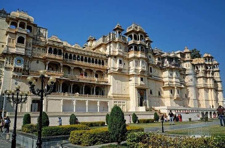 जिस Udaipur City Palace में हुई 'ये जवानी है दीवानी' की शूटिंग क्या सच में वहां छिपा है खजाना, वीडियो में जाने सच्चाई&nbsp;