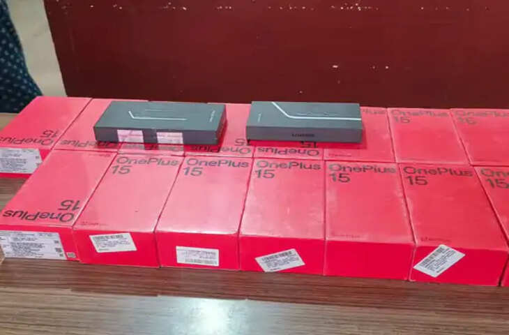 गुना में अमेजन रिफंड फ्रॉड का खुलासा: पुलिस ने जब्त किए 17 लाख के मोबाइल, दुकानदारों को बेचते थे फोन