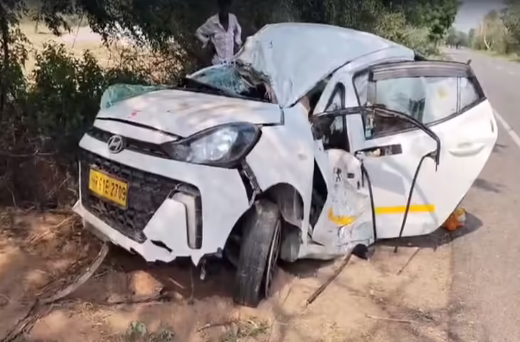 सड़क हादसे में 10वीं के छात्र समेत दो की मौत, नीलगाय से बचने में कार पेड़ से टकराई
