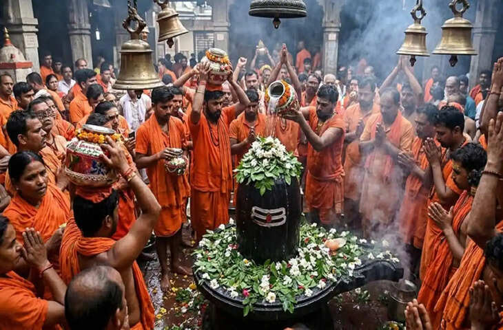 Sawan 2026: सावन के हर शुक्रवार ये काम करने से दूर हो सकती है पैसों की तंगी, कर्ज से मिलेगी राहत और बढ़ेगा धन