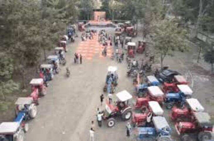 कोटा में किसानों की ट्रैक्टर रैली: फसल खराबा पर मुआवजे की मांग जोर पकड़ने लगी