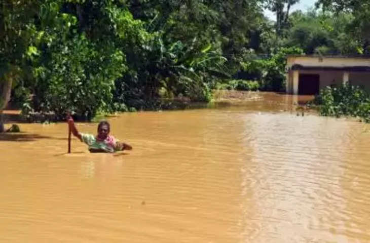 Odisha में भारी बारिश से 4 की मौत, 1 लापता