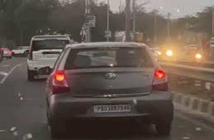 बठिंडा में दूल्हा-दुल्हन की स्कॉर्पियो पर रिश्तेदारों ने रोड पर उड़ाए नोट, वायरल हुआ वीडियो