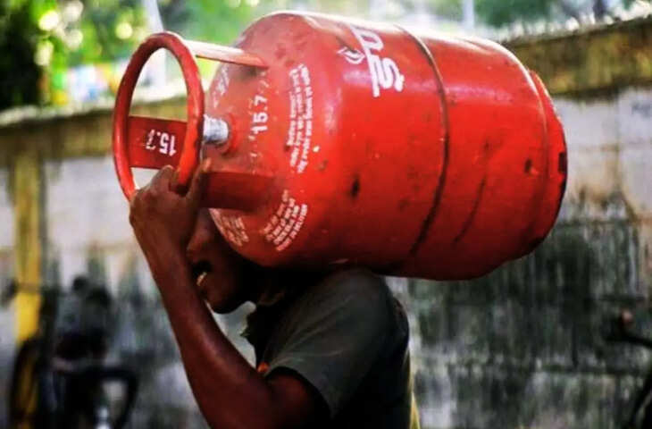 LPG Gas Price Today: घरेलू और कमर्शियल गैस सिलेंडर के नए भाव जारी, जानें 10 जुलाई को आपके शहर में क्या है ताजा रेट