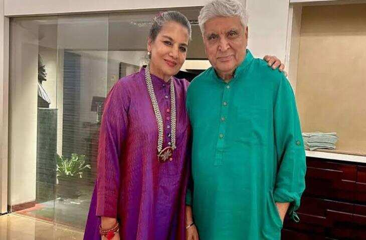 जयपुर में जावेद अख्तर ने सुनाई शायरी, शबाना आजमी ने किया अंग्रेजी अनुवाद; वीडियो में बोलीं- उन्हें अब वो कविता याद नहीं