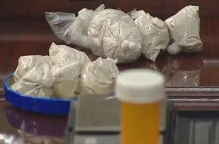 'शर्ट की फोटो' निकला 434 करोड़ की ड्रग्स का कोडवर्ड! मैसूरु फैक्ट्री में चल रहा था अंतरराष्ट्रीय सिंडिकेट का पर्दाफाश&nbsp;