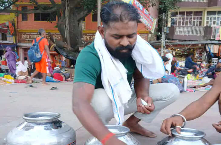 कांवड़ यात्रा में आस्था के साथ &lsquo;जुगाड़ तकनीक&rsquo;, कलश का रिसाव रोकने के लिए कांवड़ियों ने किया M-Seal का इस्तेमाल