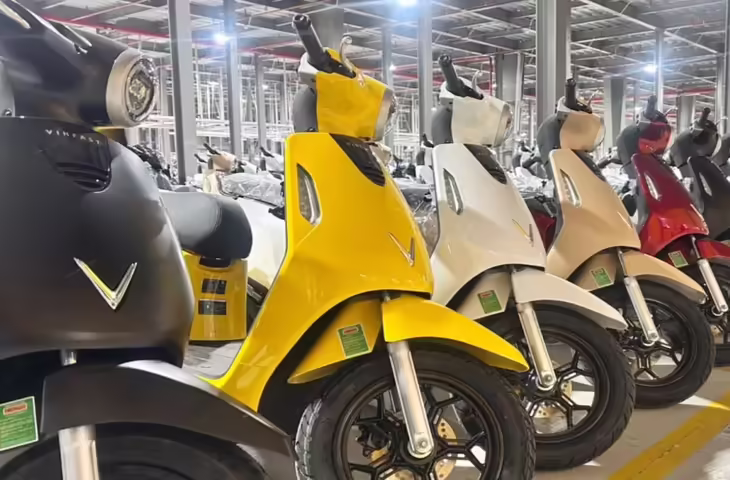EV Market में धमाका: VinFast ला रही किफायती इलेक्ट्रिक स्कूटर, कीमत और रेंज जानकर हो जाएंगे हैरान
