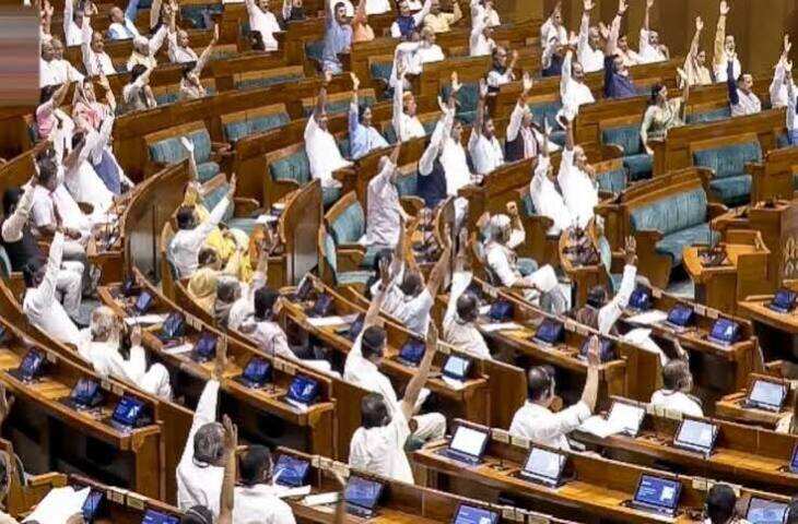 संसद कमेटी की बैठक में बवाल, पैलेट गन पर चर्चा की जिद पर अड़ा विपक्ष