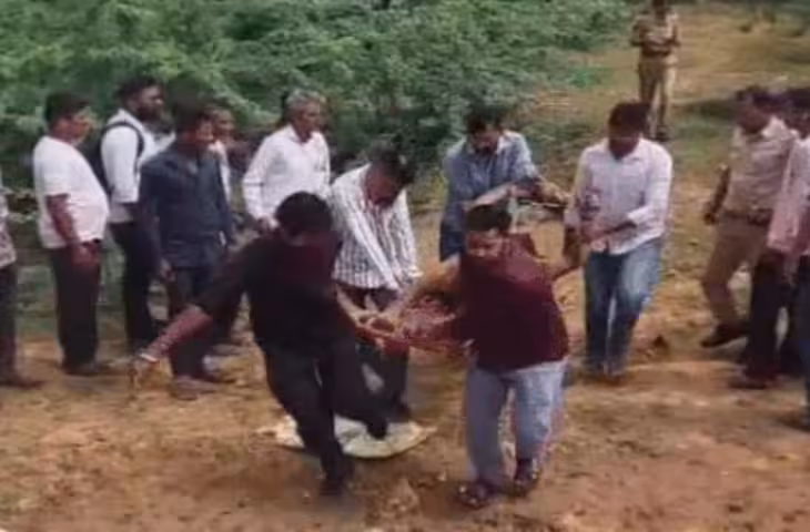 लेडी पुलिसकर्मी ने मोबाइल कैमरे में दर्ज किए यूनूस के बयान, लगातार पूछताछ का वीडियो सामने आया