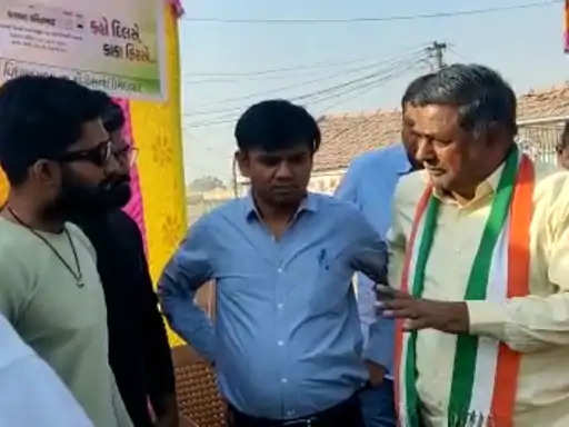 Gujarat Election 2022: जनता ने नेता को नकारा: विधायक ललित कगथारा के सामने कहा- 'चाचा का काम है, लेकिन कांड बोल रहा, बस वोट देने आ रहा हूं'