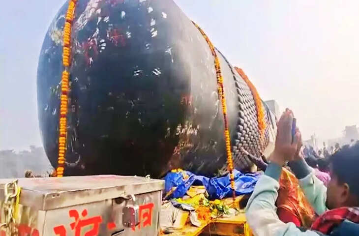 18 फीट की माला, काशी से पंडित, विदेश से आए फूल&hellip; &lsquo;विराट रामायण मंदिर&rsquo; में आज शिवलिंग की स्थापना