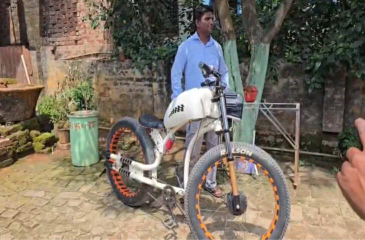 कटिहार के पवन यादव ने बनाई लिथियम बैटरी से चलने वाली &lsquo;पवन ई-साइकिल&rsquo;, सस्ता और पर्यावरण-अनुकूल परिवहन का दावा