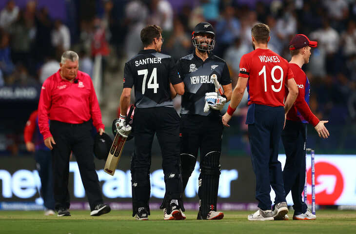 ENG vs NZ T20 WC: न्यूजीलैंड के लिए मुसीबत! सेफर्ट के बाद एलन भी पवेलियन लौटे, जाने अबतक कितना पहुंचा स्कोर&nbsp;