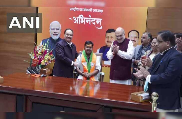 बीजेपी में बड़ा संगठनात्मक बदलाव: नितिन नबीन ने संभाला कार्यकारी अध्यक्ष का पद, नड्डा और शाह ने किया स्वागत 