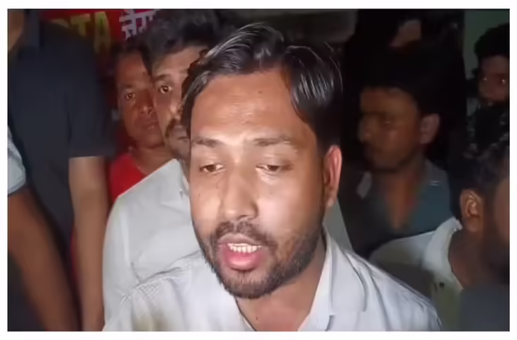 कोचिंग विवाद पर सोशल मीडिया में बवाल, खान सर को लेकर मीम्स की बाढ़, यूजर्स बोले - 'कब खून खौलेगा रे तेरा &lsquo;फैजल&rsquo;?