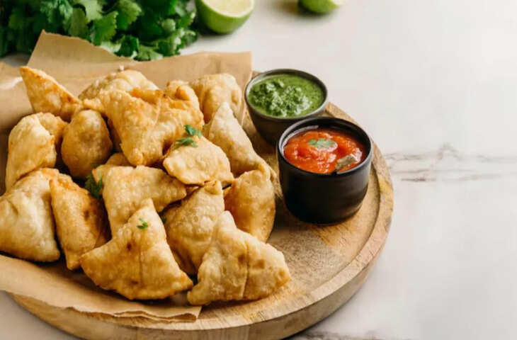 क्या आप जानते हैं? आपका फेवरेट समोसा इस देश में है बैन, वजह सुनकर रह जाएंगे हैरान