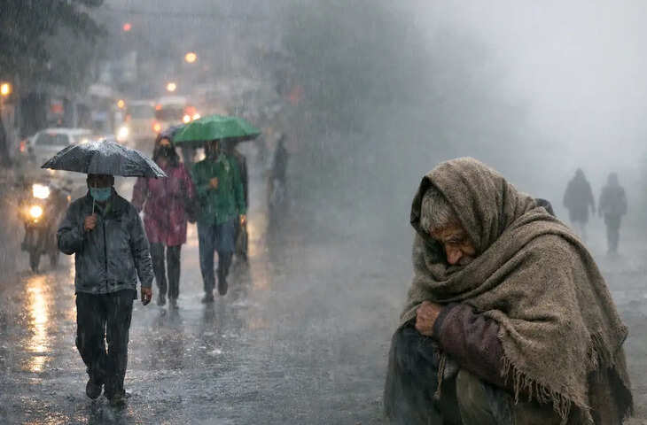 यूपी में मौसम का कहर: आंधी-बारिश और ओलावृष्टि से जनजीवन प्रभावित, वीडियो में जाने कई जिलों में नुकसान