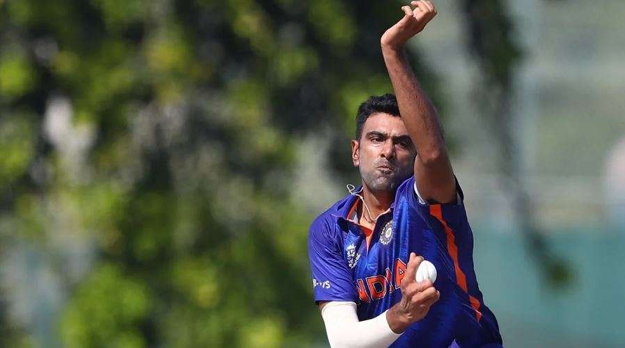 ashwin odi--1--1-1111111--1-1-1-1-1-1111.JPG