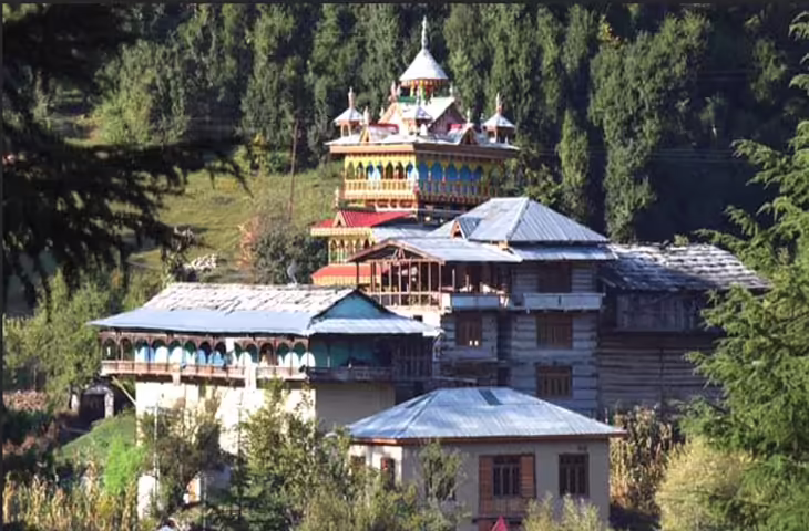 हिमाचल की वादियों से स्थित भोलेनाथ का अजब-गजब मंदिर जहाँ&nbsp;घर से भागे प्रेमी जोड़ों को मिलती है शरण, महाभारत काल से जुड़ा है रहस्य&nbsp;